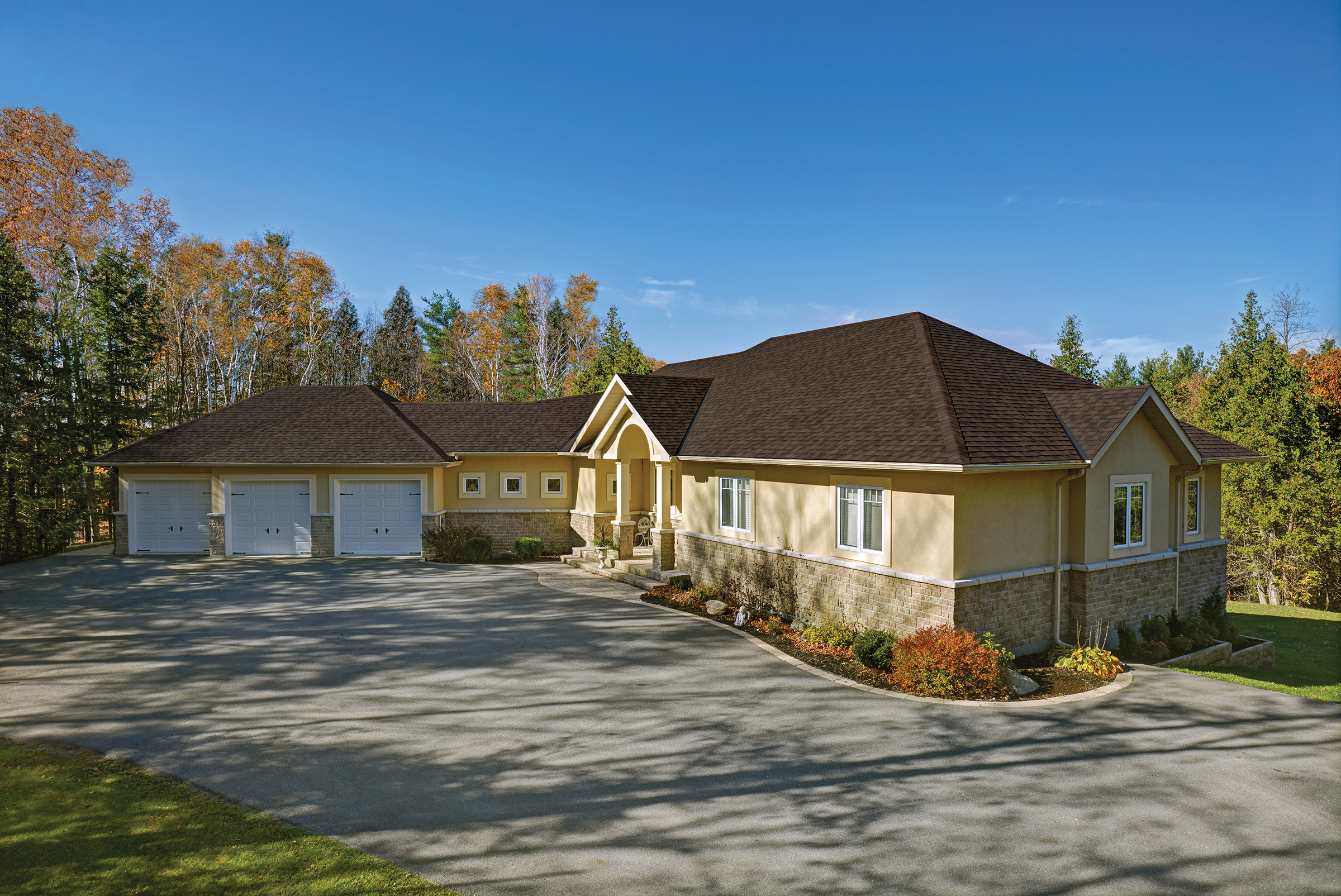 Casa con tejas Dual Brown - /