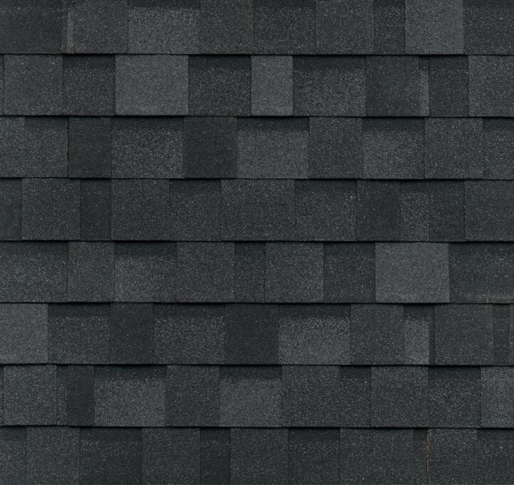 Textura y mezcla de gránulos de teja asfáltica IKO color Granite Black